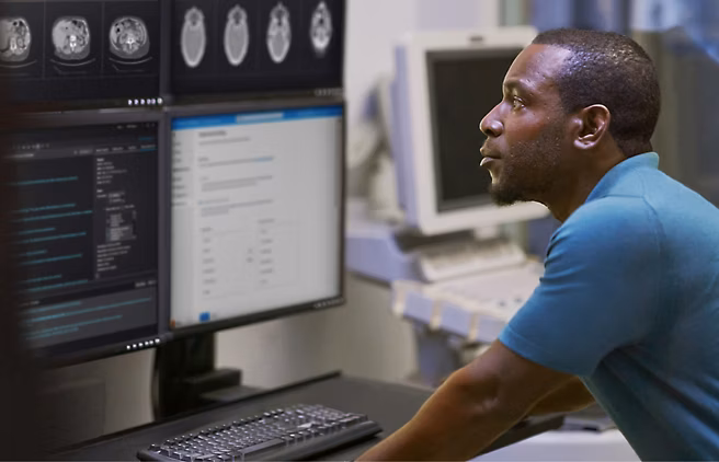 Radiologist using Dragon Medical One