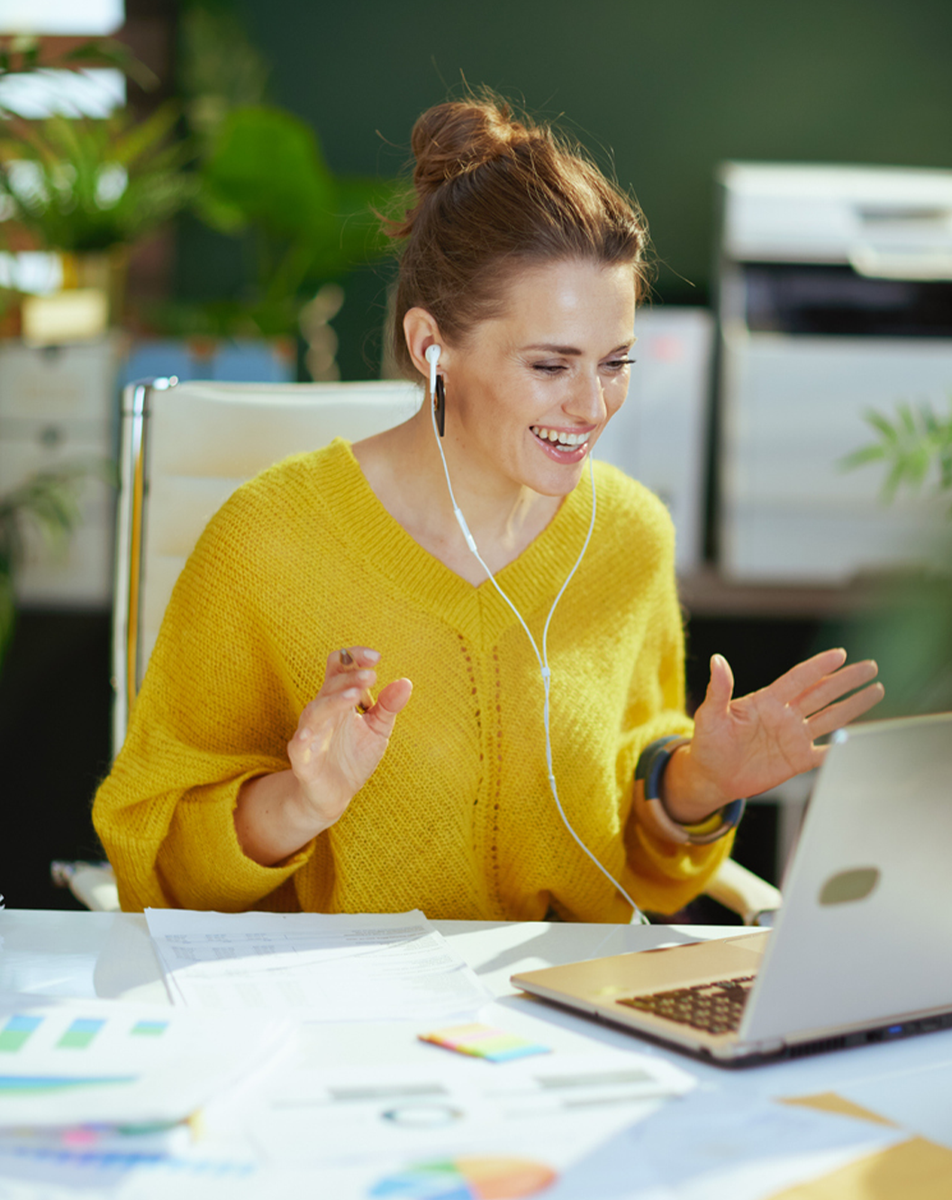 happy woman computer